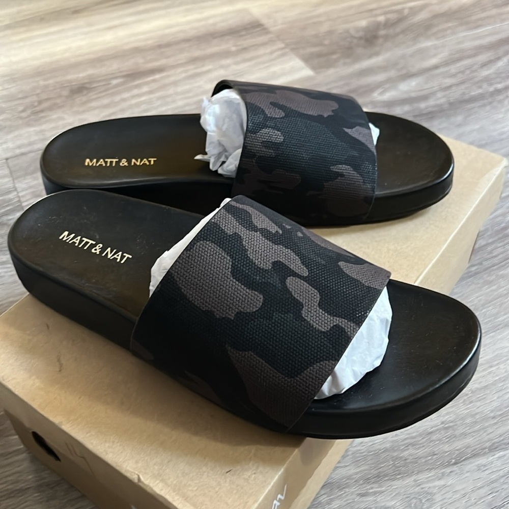 Matt & Nat Black Camo Slides Women’s Sandals Beach Casual
